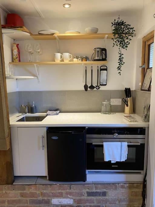 Cosy 1 Bedroom Country Lodge With Free Parking Watlington  Extérieur photo
