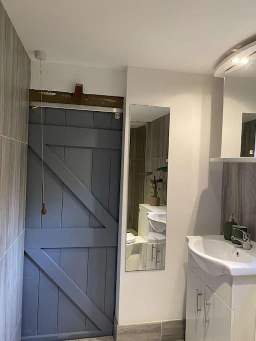 Cosy 1 Bedroom Country Lodge With Free Parking Watlington  Extérieur photo